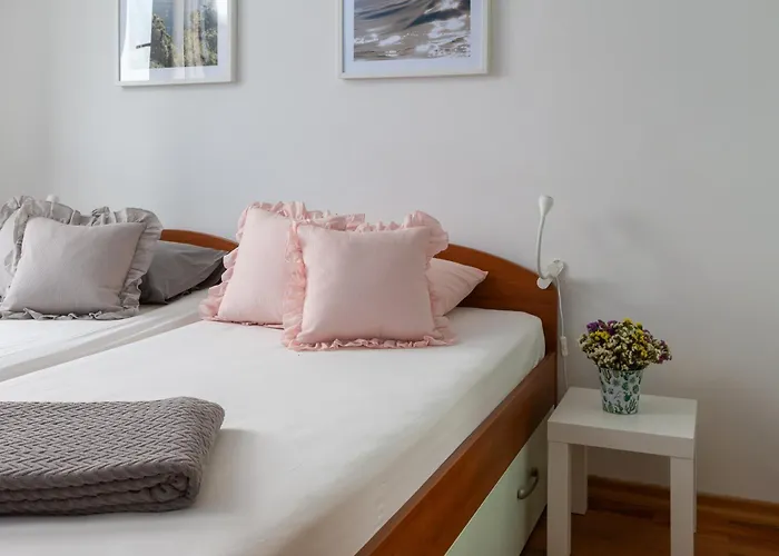 Maki Apartments